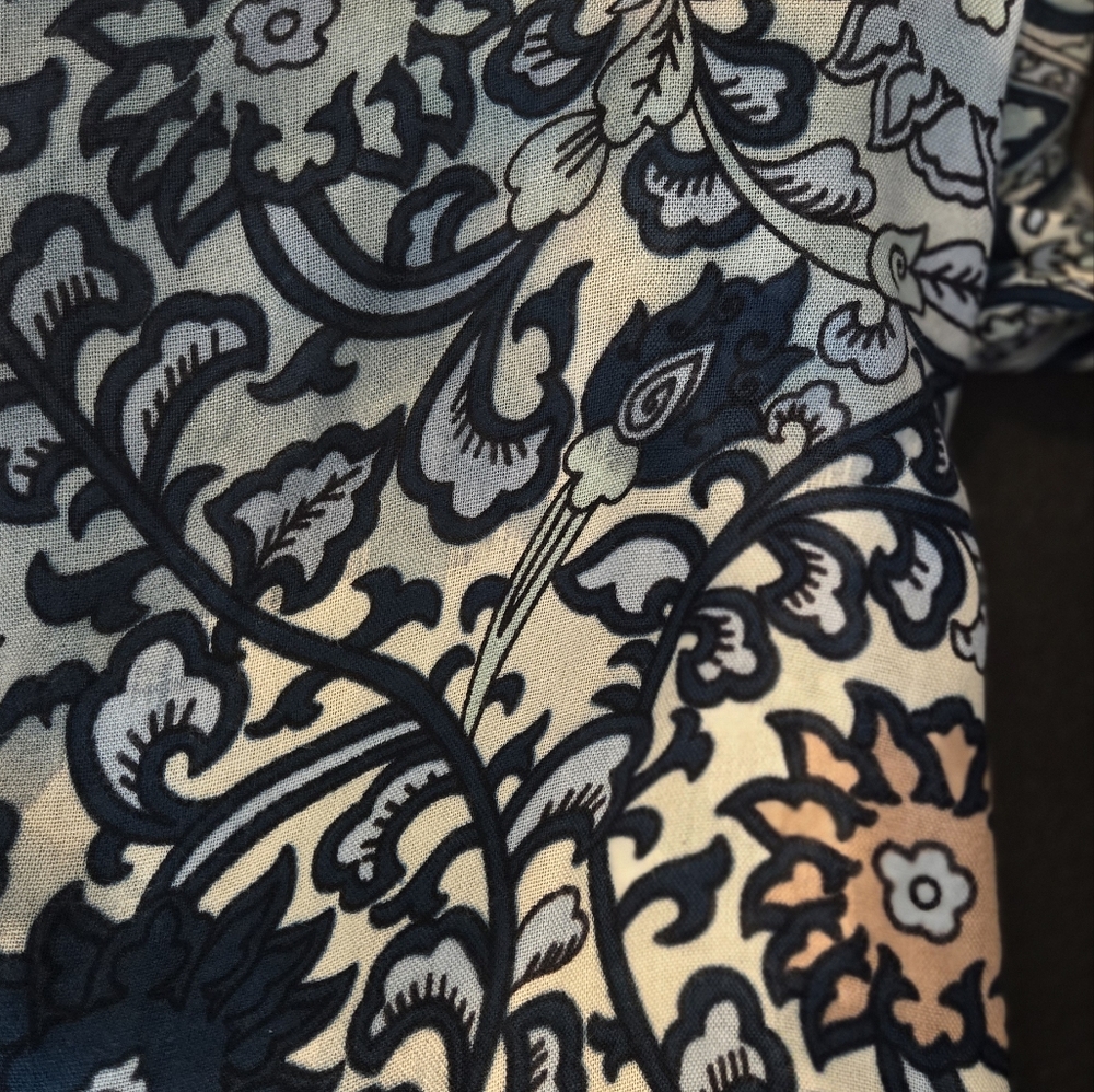 Free People Boho Floral Print Womens Kimono Cover-Up in Navy and Cream - Picture 3 of 13